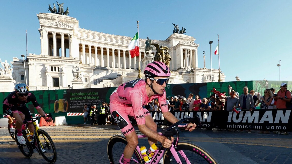 Il Giro 2025 chiude a Roma ed incorona Simon Yates