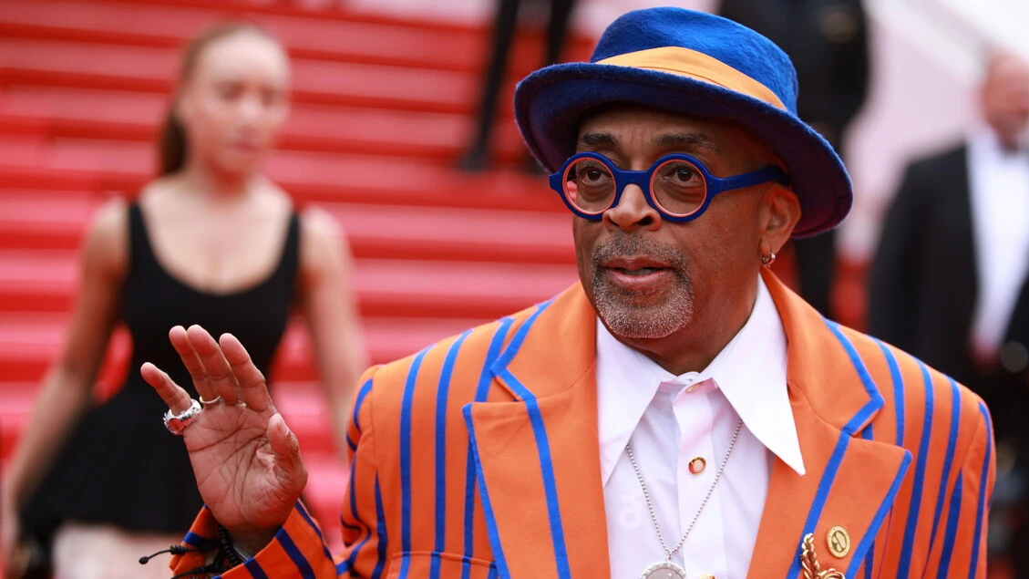 Spike Lee sostiene Bad Bunny, 'Porto Rico parte degli Usa'