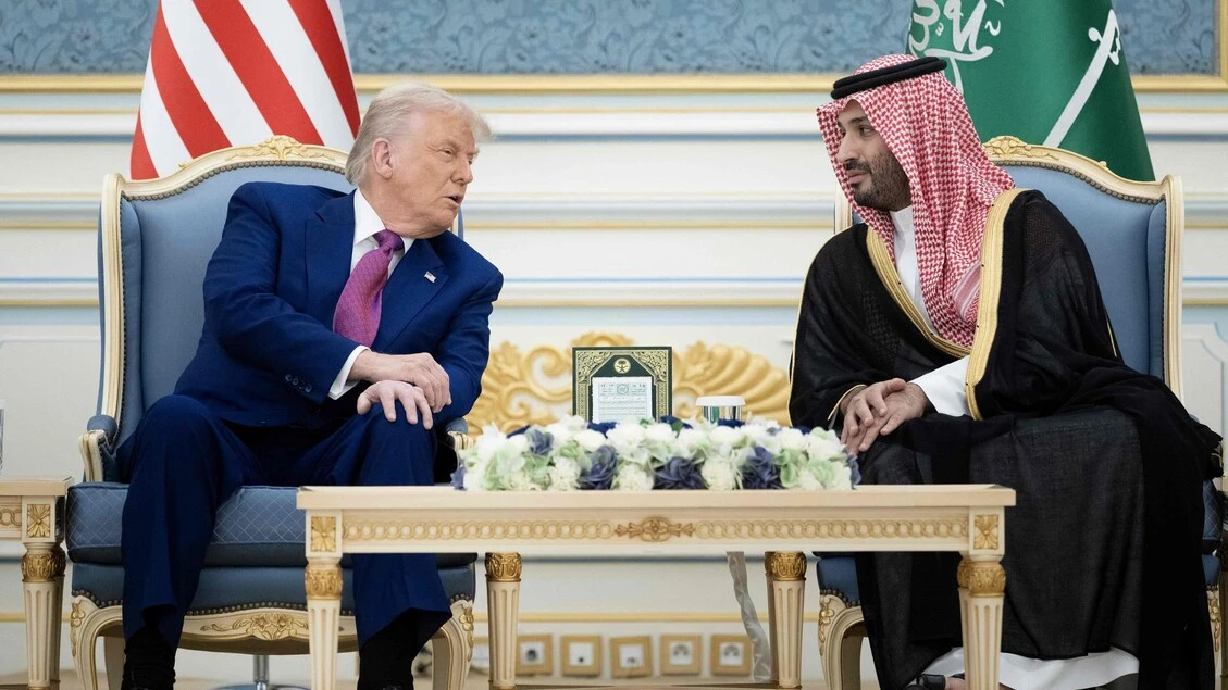 Trump è in Arabia Saudita, 'accordo da 142 miliardi per le armi Usa'