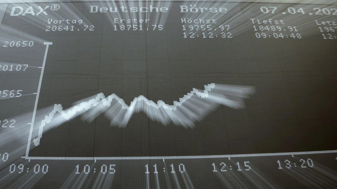 Borsa: Europa positiva in chiusura, Parigi +1,37%, Londra +0,59%