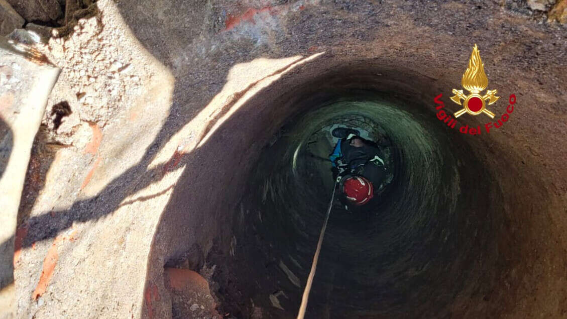 Soccorso operaio caduto in un pozzo in cantiere a Firenze