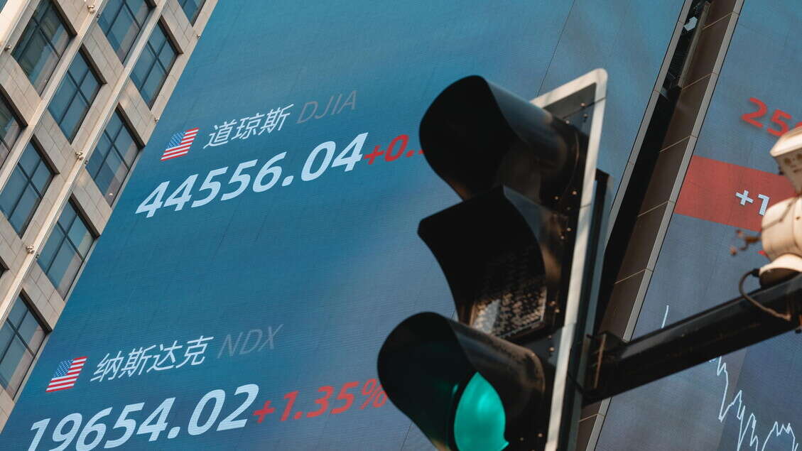 Borsa: Shanghai apre a -0,50%, Shenzhen a -0,84%