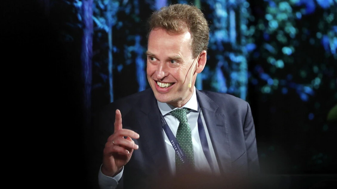 Elderson (Bce), benefici da fusioni fra banche europee