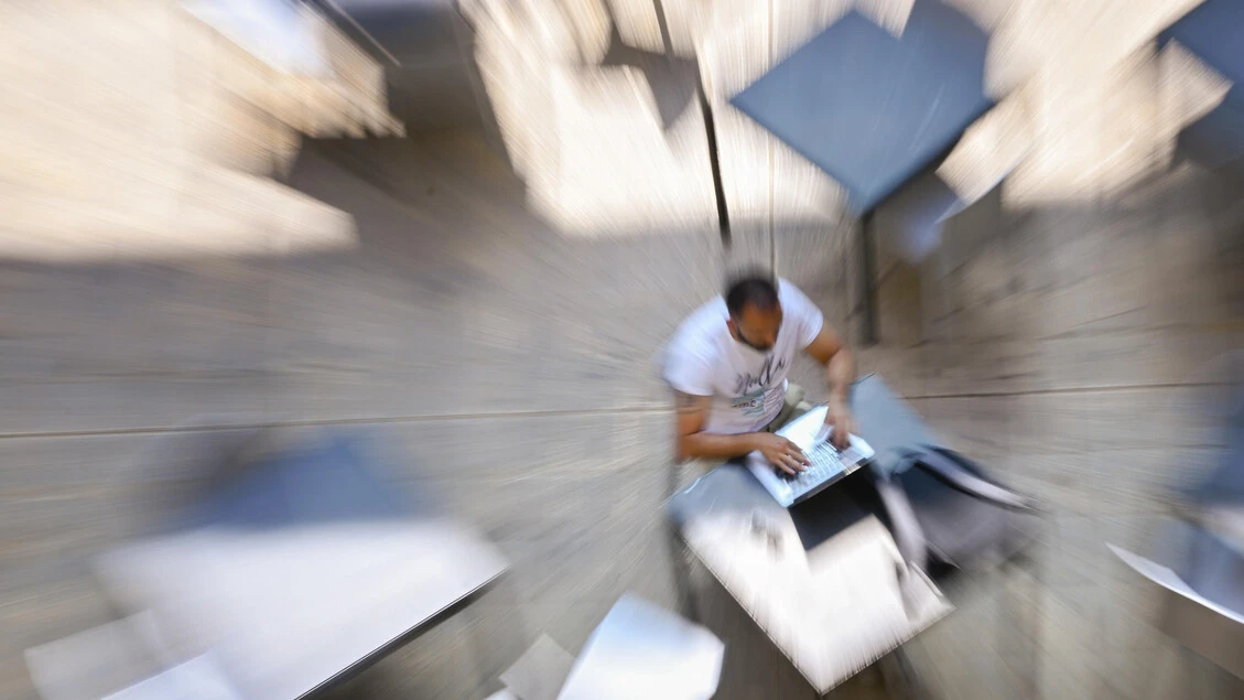 Agcom, 44 milioni di utenti unici per le piattaforme online a dicembre 2025
