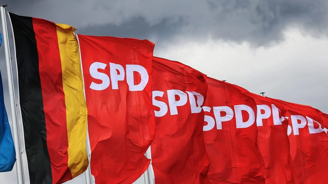 La base Spd approva il governo con Merz