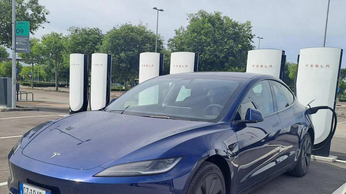 Tesla Model 3 RWD, il vero senso dell'elettrica