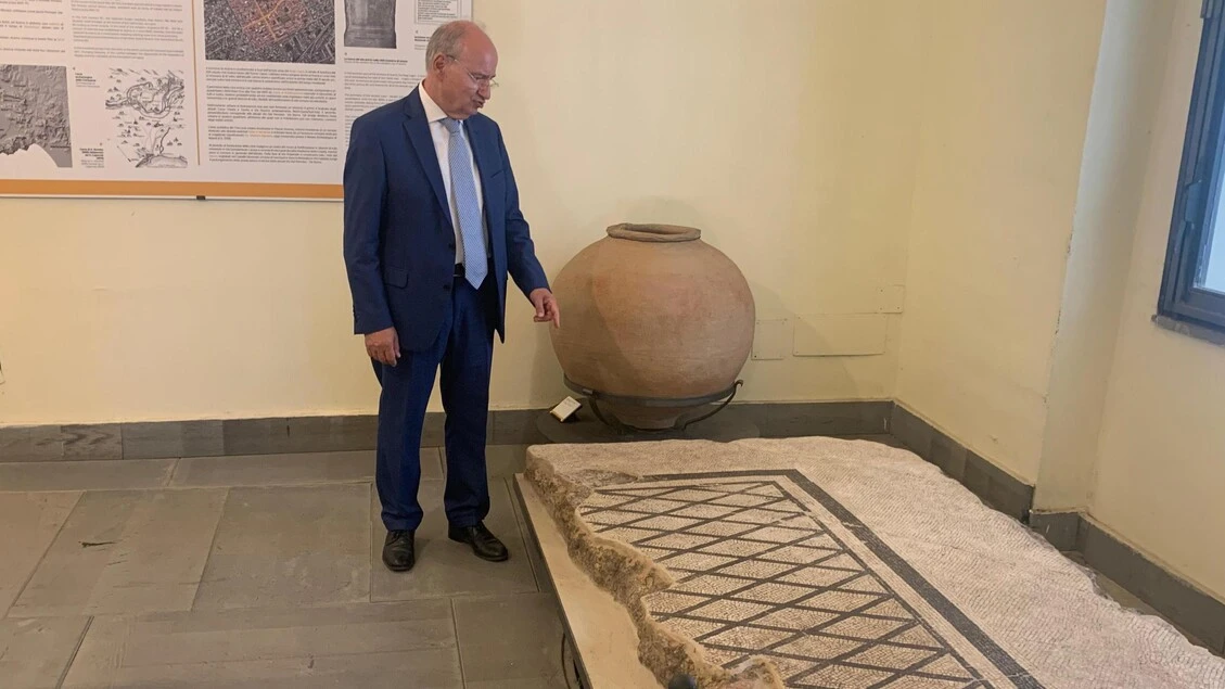 Pavimento risalente a I secolo a.C. esposto in museo di Acerra