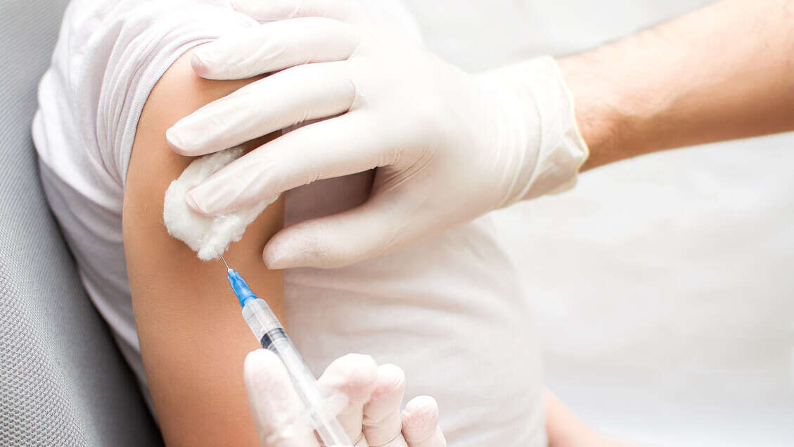 Vaccini, nel 2023 leggero calo tra under 18 soprattutto al Sud