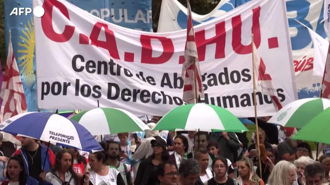 Argentina, nuova manifestazione contro il governo Milei