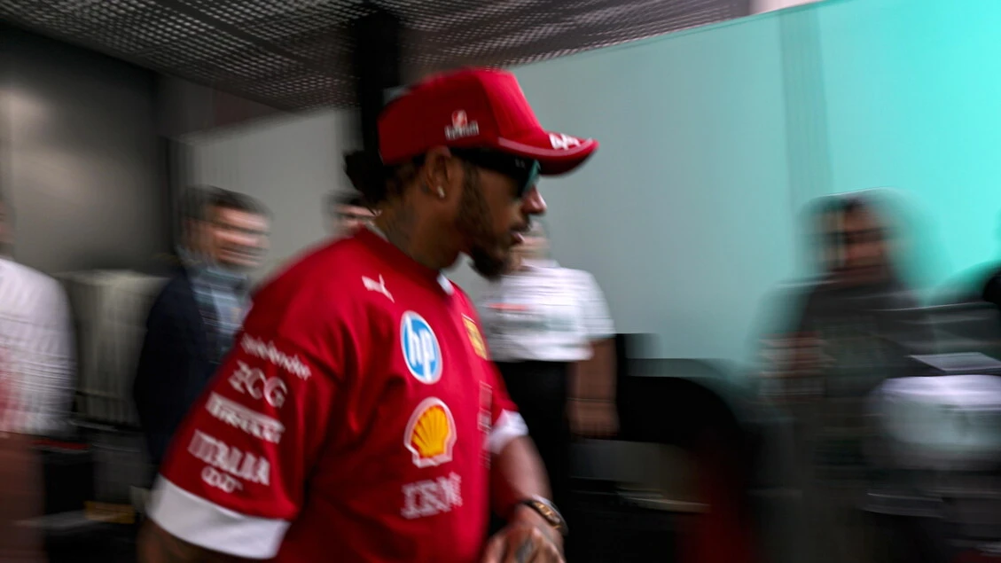 F1: Hamilton 'duro adattarsi, anche in Mercedes all'inizio così'