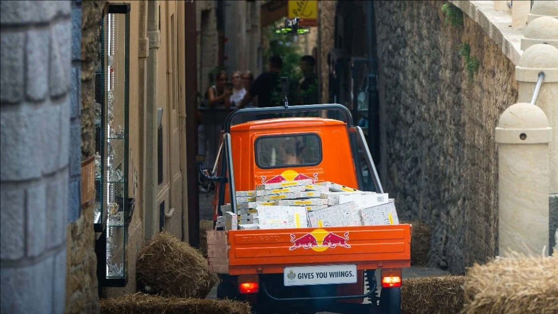 Red Bull Ape Rush, corsa più iconica estate arriva nelle Marche