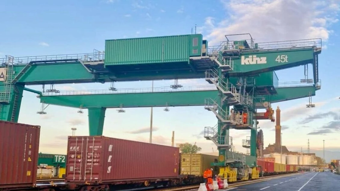 Portuali Genova, 'respinti container armi per Israele'