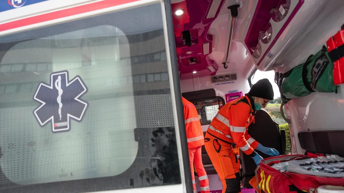Ambulanza tarda ed una dodicenne muore, il pm apre un'indagine