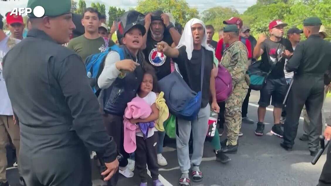 Bloccata una carovana, Panama rimanda i migranti irregolari in Costa Rica