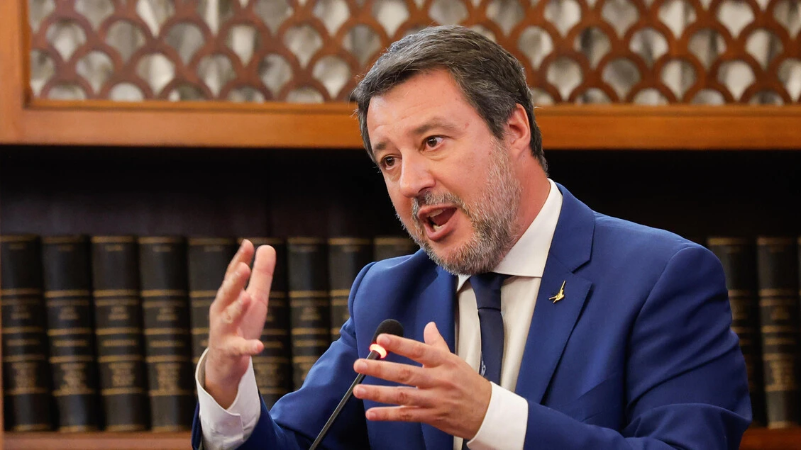 Salvini, pericolo non da Mosca ma dai migranti clandestini