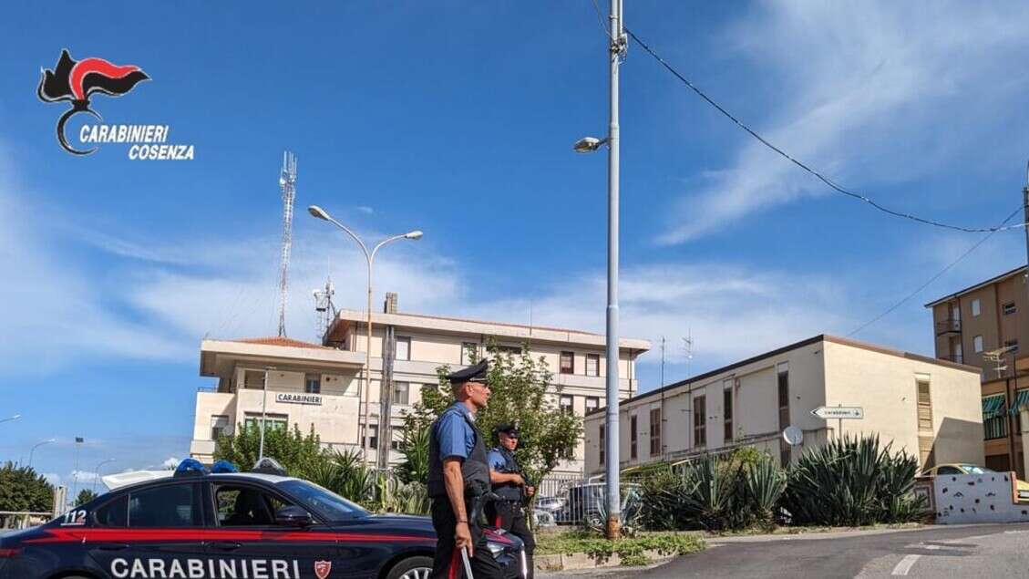 Si avvicina alla ex moglie, arrestato dopo allarme braccialetto