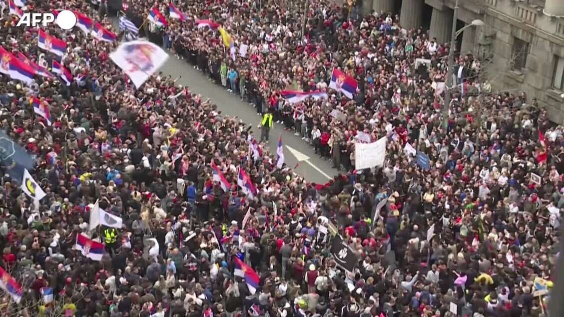 Serbia, oltre 100mila partecipanti alla nuova manifestazione contro il governo