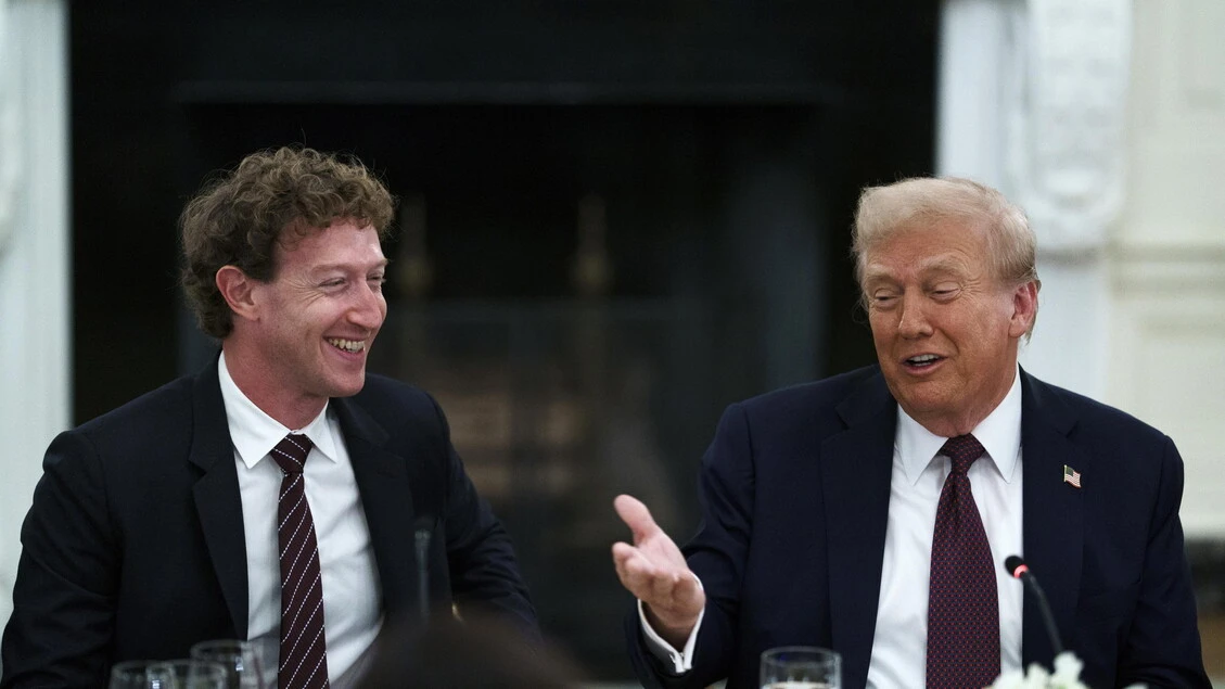 Trump scherza con Zuckerberg, 'inizia la tua carriera politica'