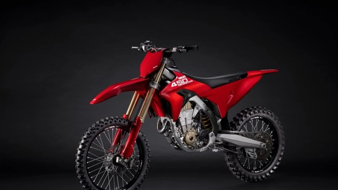 È iniziata la produzione della Ducati Desmo450 MX
