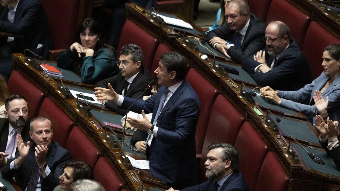 Conte, Meloni isolata, neanche la chiamano