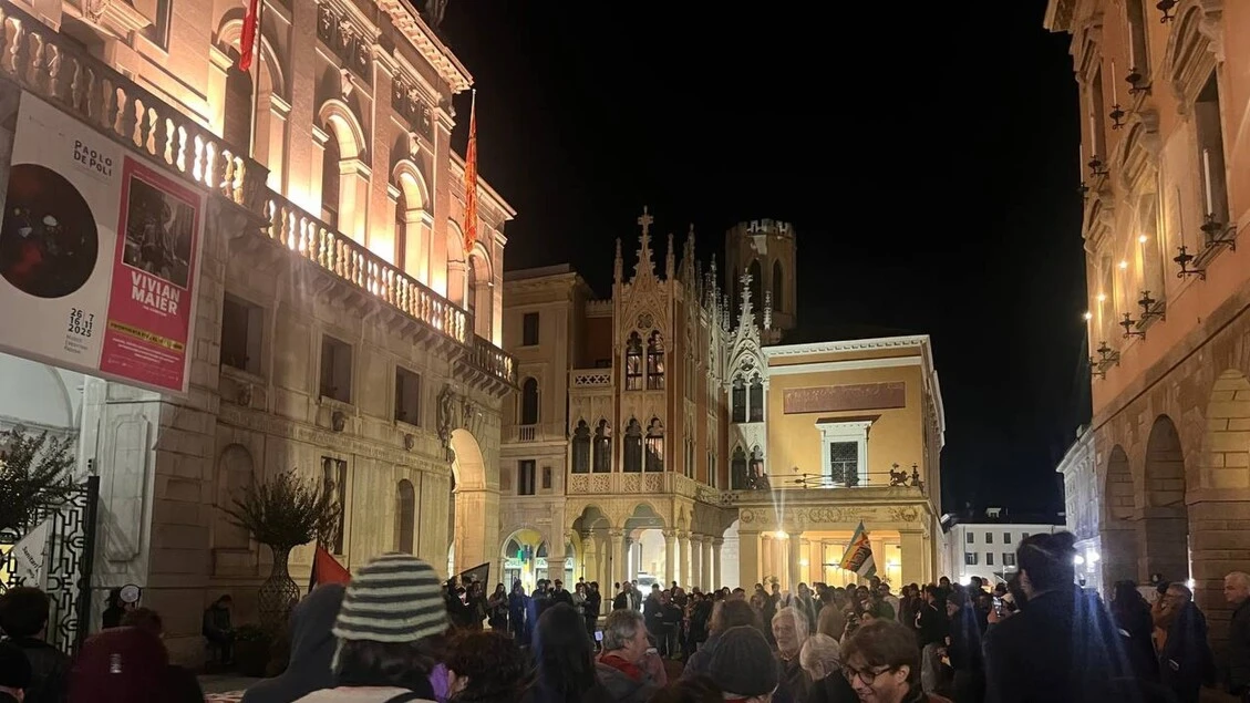 Flotilla: a Padova presidio davanti alla sede del Municipio