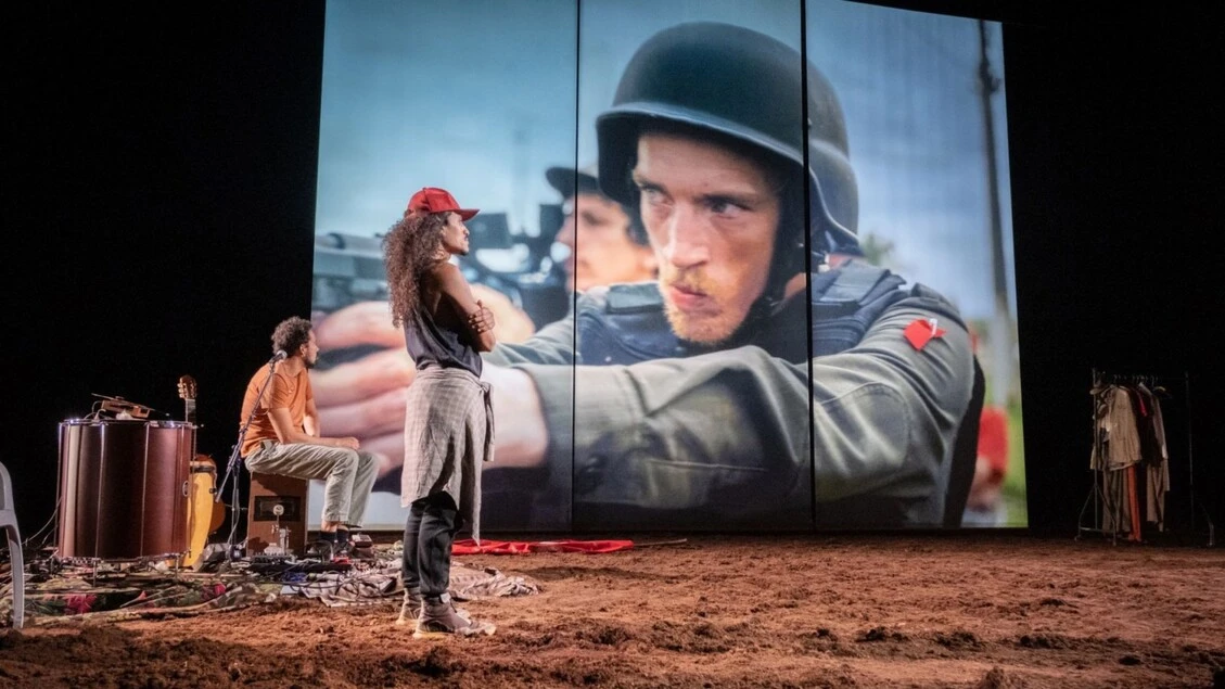 L'Antigone in The Amazon di Milo Rau al Mercadante di Napoli
