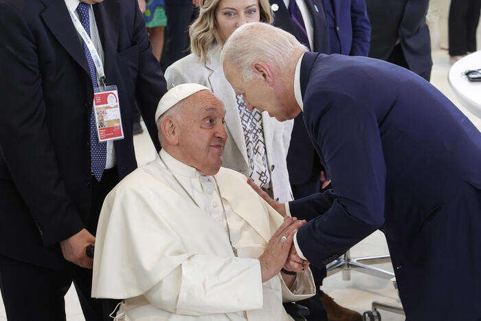 Biden sente il Papa, confronto su sforzi per la pace nel mondo