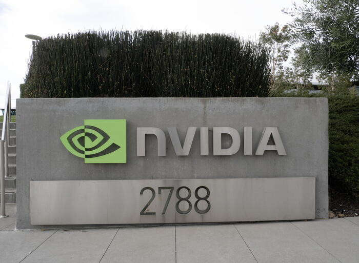 Boom dell'IA, Nvidia fa il pieno di ricavi e utile