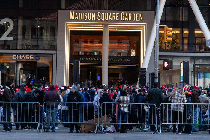 Nba: Natale al Madison Square Garden, Bridges trascina New York