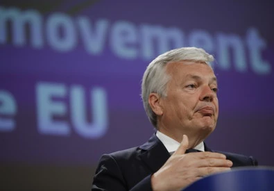 L'Ue propone per i vaccinati niente quarantena e test