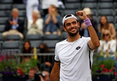 Berrettini vola in finale al Queen's