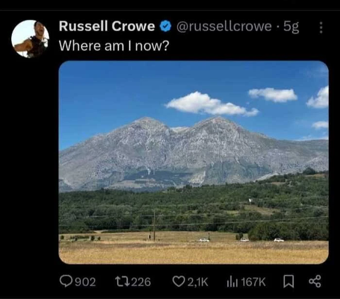 'Where am I now?', Russell Crowe e la sua foto in Abruzzo