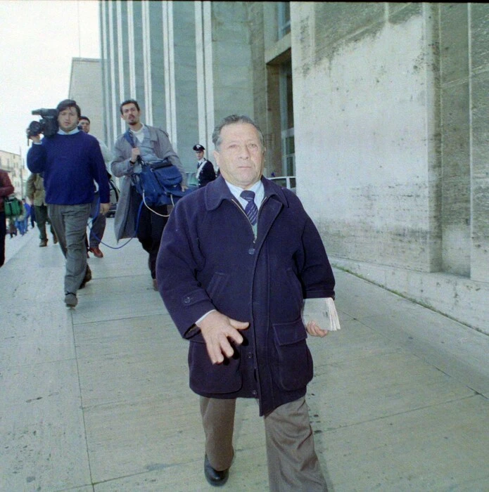Messa al cimitero Mazara del Vallo, per fratello boss Riina