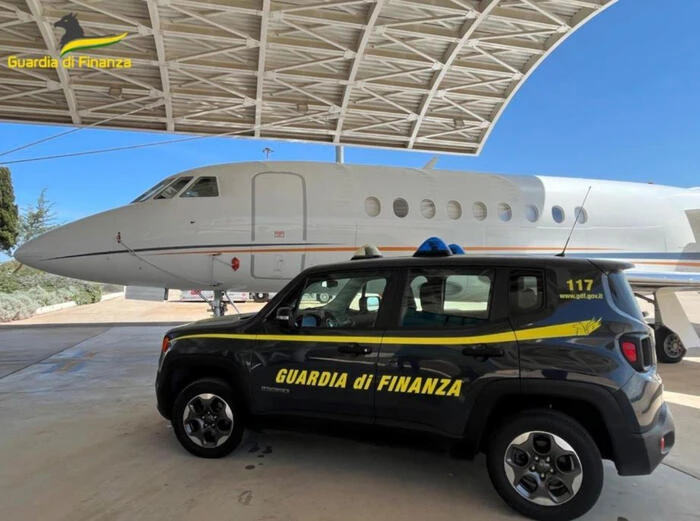 Verifiche fiscali su 114 società aerotaxi, non versati 5 milioni