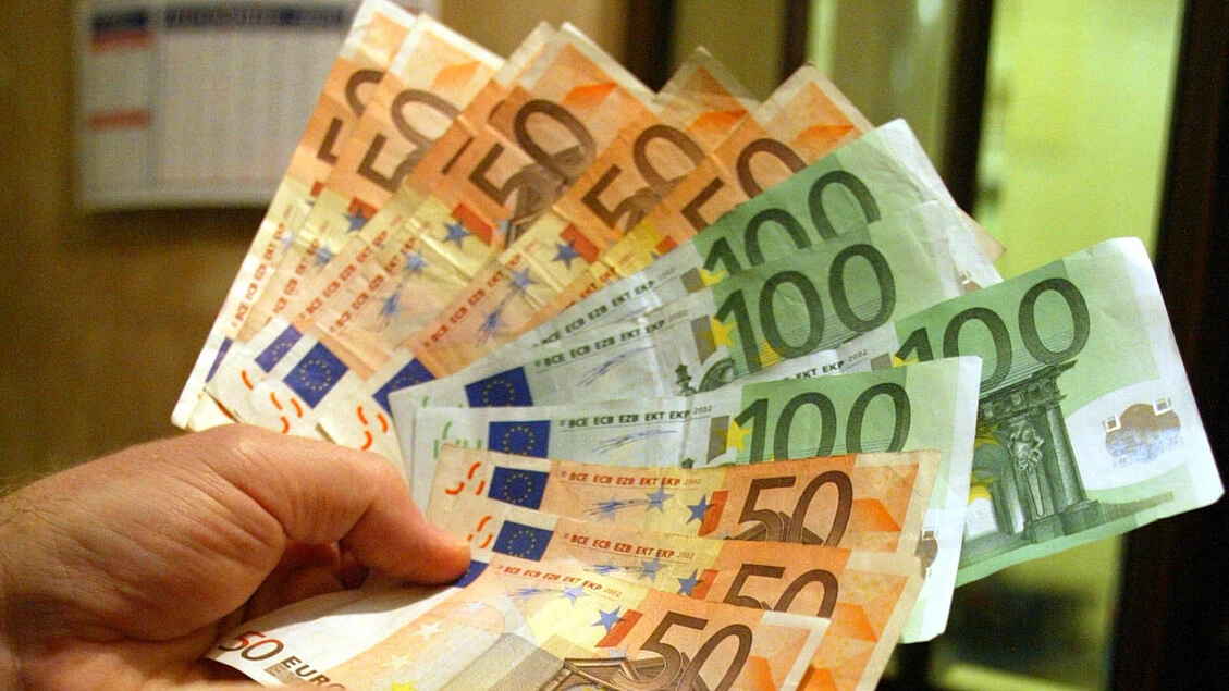 Euro poco mosso, scambiato a 1,1685 dollari
