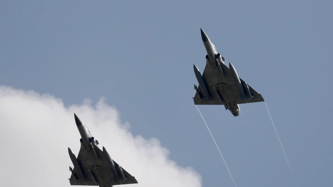 Kiev usa per la prima volta jet francesi contro un attacco russo