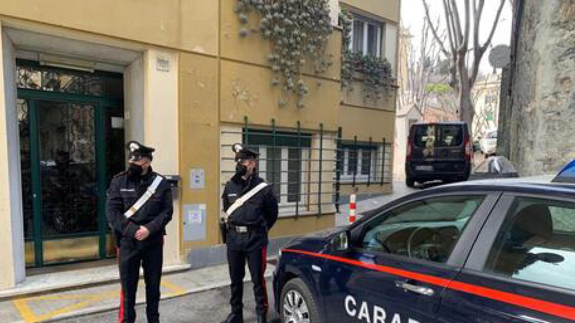 ++ Un altro morto per il taser, 41enne colpito a Genova ++