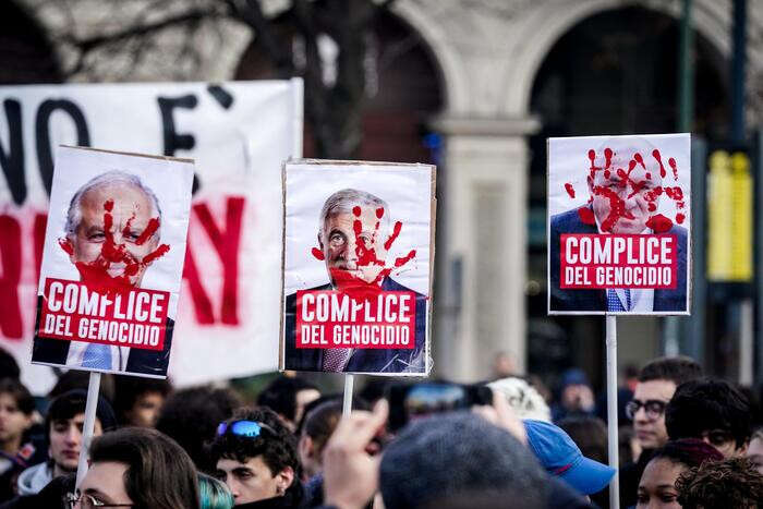 Corteo studenti Pro Pal a Torino, 'governo e Schlein complici'