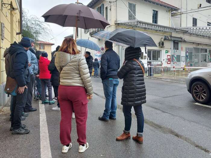 Barry Callebaut, picchetto dei lavoratori davanti alla fabbrica