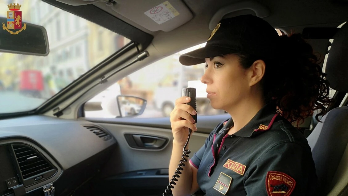 Accoltella al viso coinquilina, arrestata per tentato omicidio