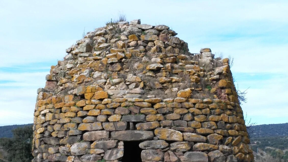 La civiltà nuragica in Sardegna riletta e rilanciata dalla IA