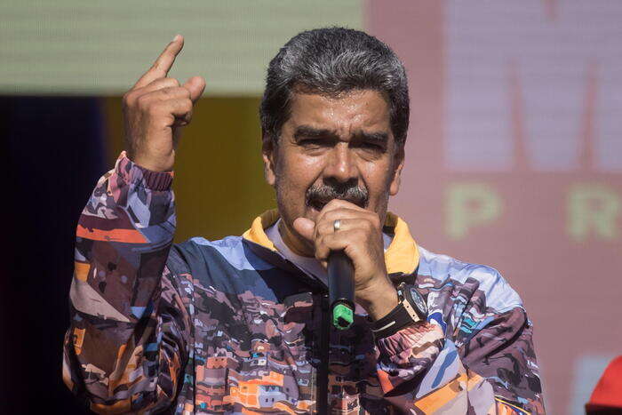 Maduro critica il sistema elettorale in Brasile, Usa e Colombia