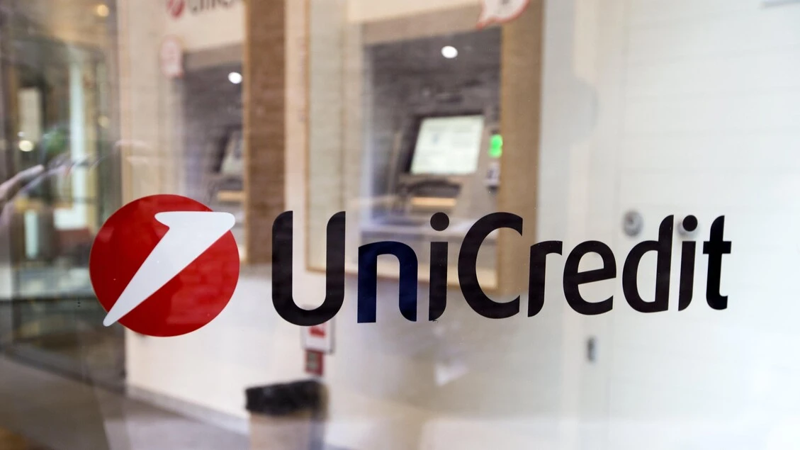 Cresce ancora in Borsa il premio dell'ops Unicredit-Commerz, tocca il 4%