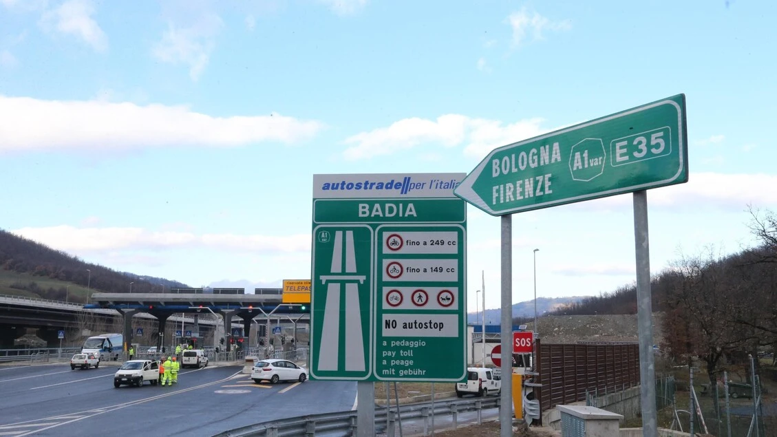 ++ Incidente in galleria, chiusa l'A1 fra Bologna e Firenze ++