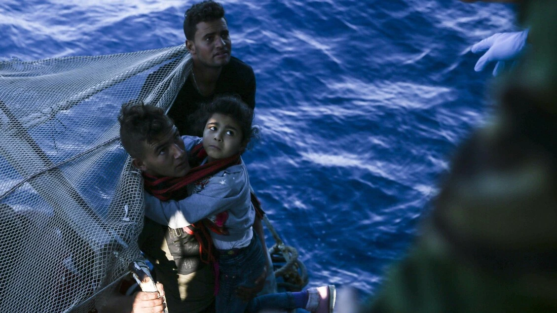 Naufragio al largo della Tunisia, 40 morti, 30 soccorsi