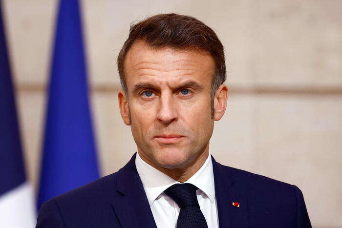 Macron, dimettermi? Fantapolitica, sto fino alla fine'