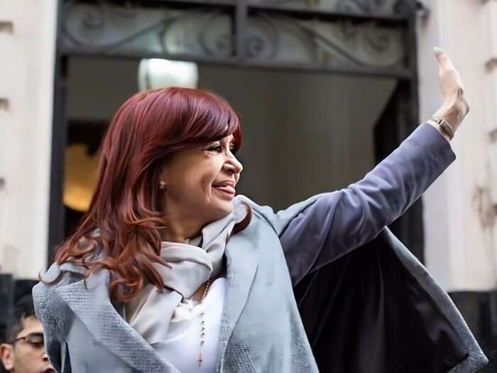 Argentina, Kirchner senza rivali nel partito Giustizialista