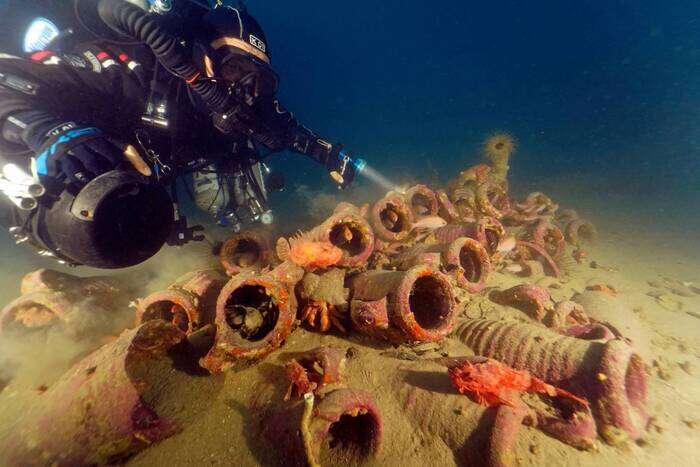 Anfore primo secolo a.C. trovate in mare nel Siracusano