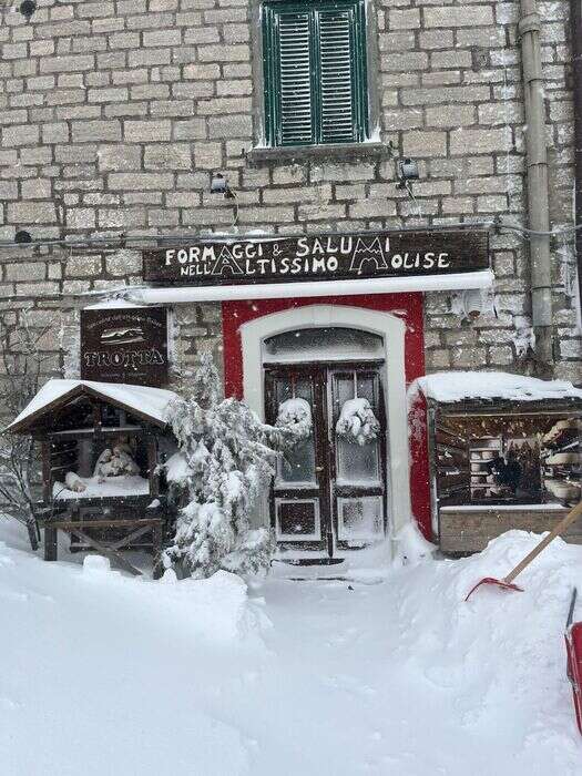 Nevica a Isernia, ad Agnone annullata la 'Ndocciata