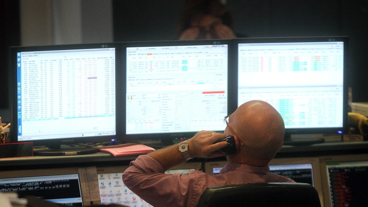 Lo spread Btp-Bund apre poco mosso a 77 punti base